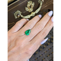 2.55 Ct. Emerald from Zambia Life Style