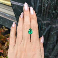 2.55 Ct. Emerald from Zambia Life Style