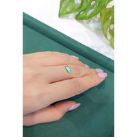 0.89 Ct. Emerald from Russia Life Style