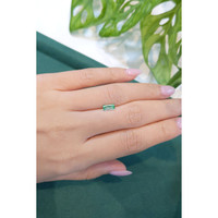 0.60 Ct. Emerald from Russia Life Style