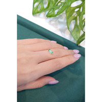 0.60 Ct. Emerald from Russia Life Style