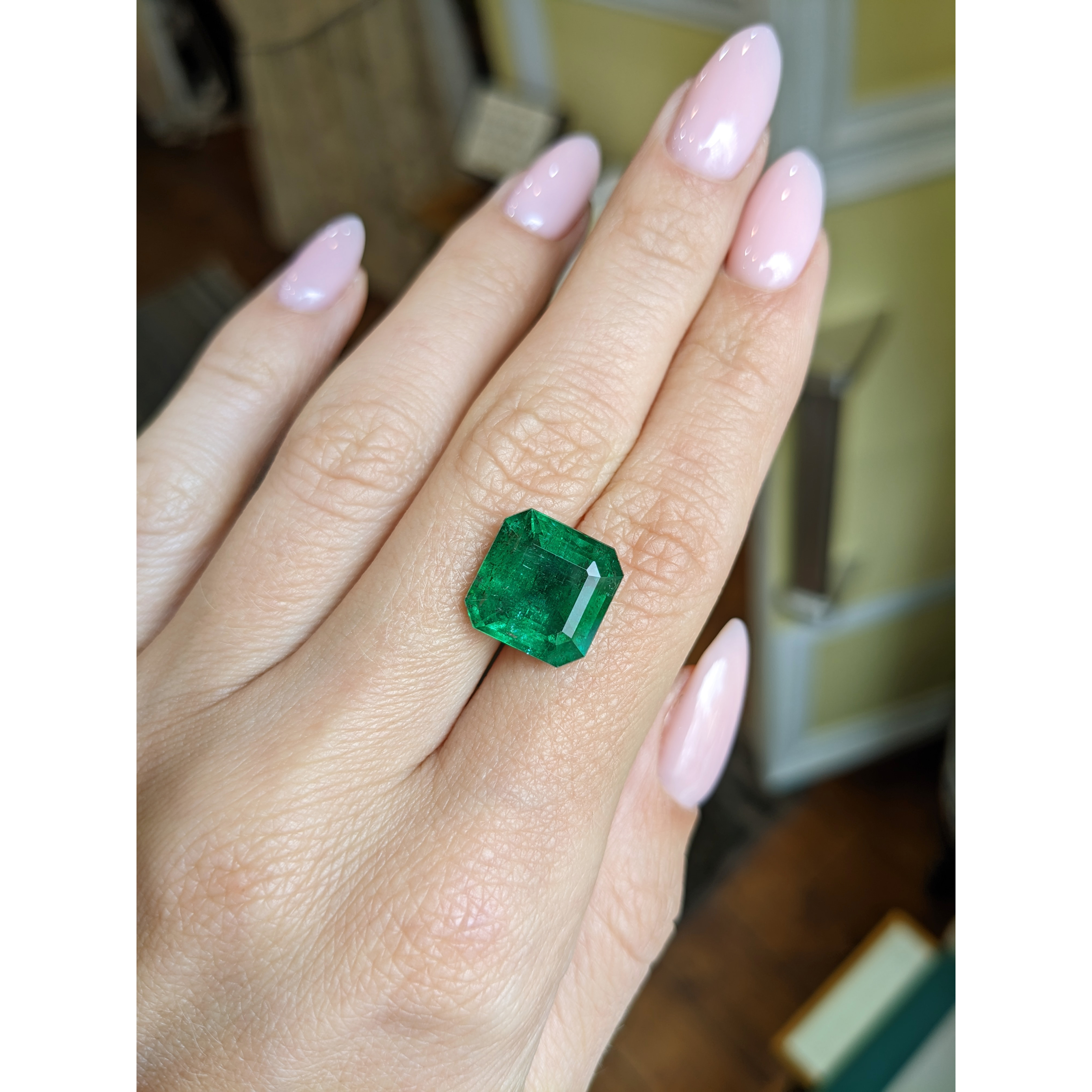 Vivid Green Natural Emerald Octagon Cut offers 7.85 Cts / Bright Green Emerald loose, Octagon Shape Emerald / Zambian emerald for ring & jewelry