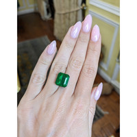 7.26 Ct. Emerald from Zambia Life Style
