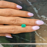 1.55 Ct. Emerald from Ethiopia Life Style
