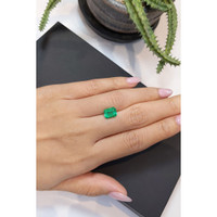 2.17 Ct. Emerald from Ethiopia Life Style
