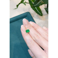1.34 Ct. Emerald from Ethiopia Life Style