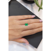1.38 Ct. Emerald from Ethiopia Life Style