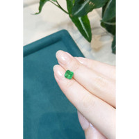 1.53 Ct. Emerald from Ethiopia Life Style