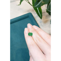 2.35 Ct. Emerald from Ethiopia Life Style