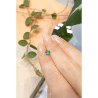 0.67 Ct. Emerald from Russia Life Style