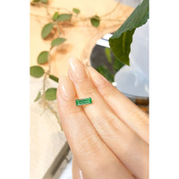 0.79 Ct. Emerald from Russia Life Style