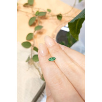 0.40 Ct. Emerald from Russia Life Style