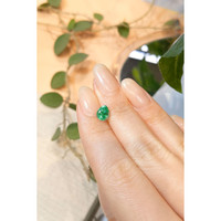 0.91 Ct. Emerald from Russia Life Style