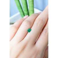 0.47 Ct. Emerald from Russia Life Style