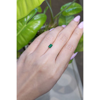 0.44 Ct. Emerald from Russia Life Style