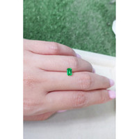 0.54 Ct. Emerald from Russia Life Style