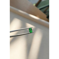 0.54 Ct. Emerald from Russia Life Style