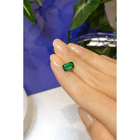 1.46 Ct. Emerald from Zambia Life Style