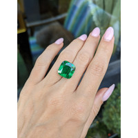 9.91 Ct. Emerald from Afghanistan Life Style