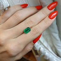 2.29 Ct. Emerald from Zambia Life Style