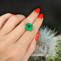 6.63 Ct. Emerald from Zambia Life Style