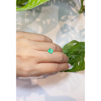1.27 Ct. Emerald from Colombia Life Style