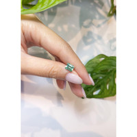 1.47 Ct. Emerald from Colombia Life Style