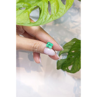 2.35 Ct. Emerald from Colombia Life Style