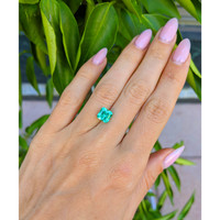 1.67 Ct. Emerald from Colombia Life Style