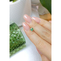 0.42 Ct. Emerald from Zambia Life Style