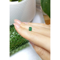 1.05 Ct. Emerald from Zambia Life Style