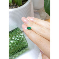 1.28 Ct. Emerald from Zambia Life Style