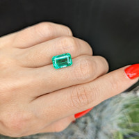 3.39 Ct. Emerald from Colombia Life Style