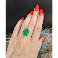 6.77 Ct. Emerald from Colombia Life Style