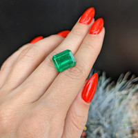6.77 Ct. Emerald from Colombia Life Style