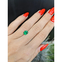 1.05 Ct. Emerald from Colombia Life Style
