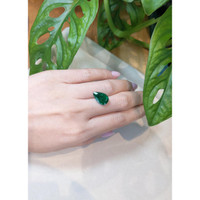 3.65 Ct. Emerald from Colombia Life Style