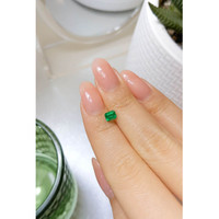 0.52 Ct. Emerald from Russia Life Style
