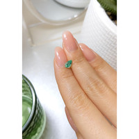 0.60 Ct. Emerald from Russia Life Style