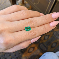 1.33 Ct. Emerald from Zambia Life Style