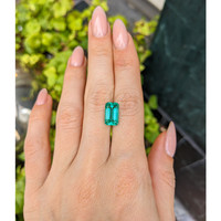4.04 Ct. Emerald from Afghanistan Life Style