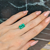 4.04 Ct. Emerald from Afghanistan Life Style