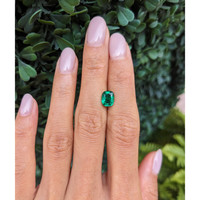 1.37 Ct. Emerald from Zambia Life Style