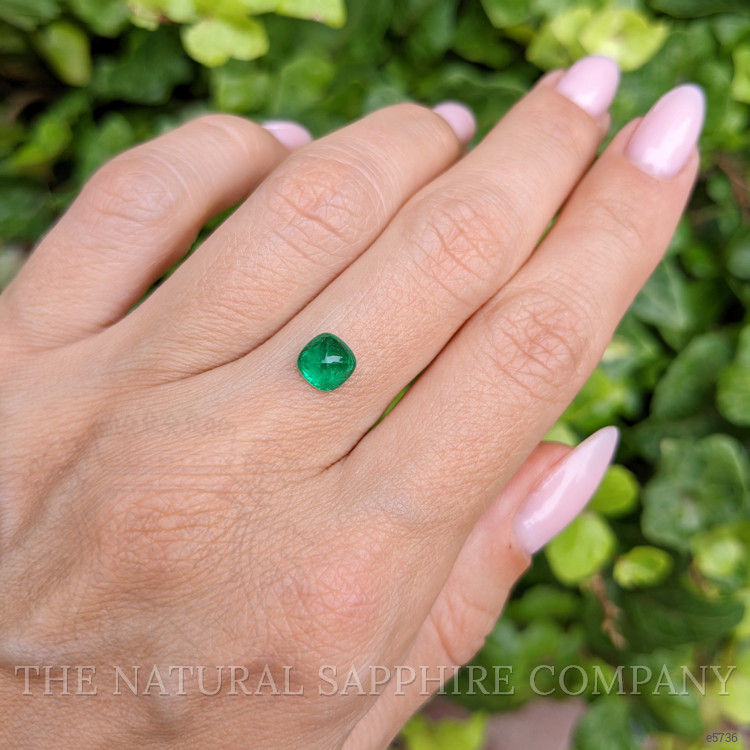 0.85 Ct. Cabochon Emerald from Colombia