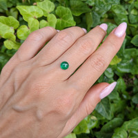 0.85 Ct. Cabochon Emerald from Colombia Life Style