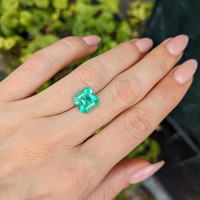 3.32 Ct. Emerald from Colombia Life Style