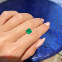 1.18 Ct. Emerald from Colombia Life Style