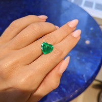 4.82 Ct. Emerald from Afghanistan Life Style