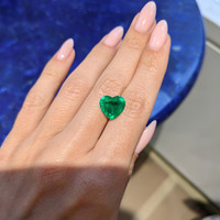 4.82 Ct. Emerald from Afghanistan Life Style