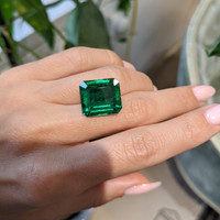 14.85 Ct. Emerald from Zambia Life Style